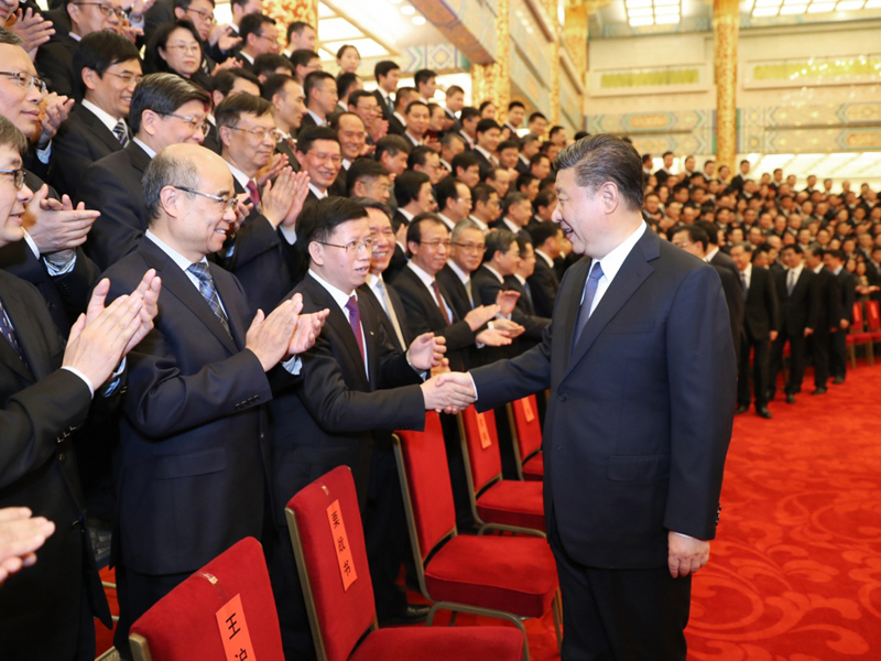 2月20日,党和国家领导人习近平、李克强、栗战书、汪洋、王沪宁、赵乐际、韩正等在北京人民大会堂会见探月工程嫦娥四号任务参研参试人员代表。